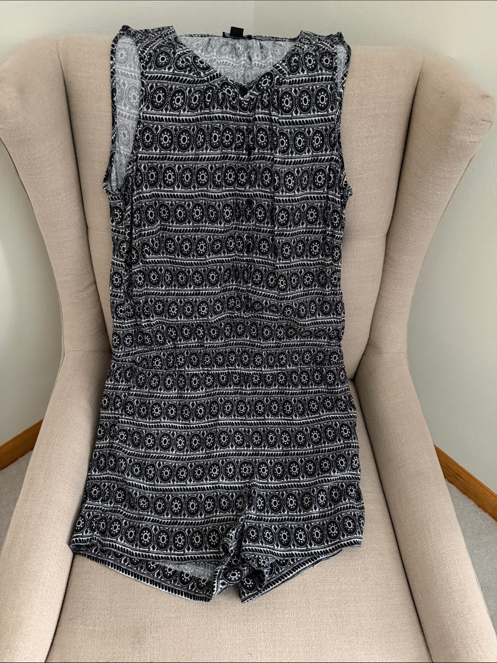 LOFT Black and White Patterned Women’s Shorts Skort